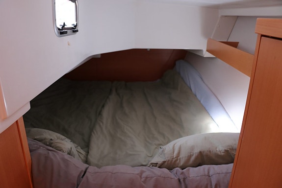 Jeanneau Sun Odyssey 319 9 of 12