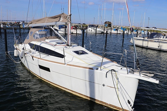 Jeanneau Sun Odyssey 319 2 of 5