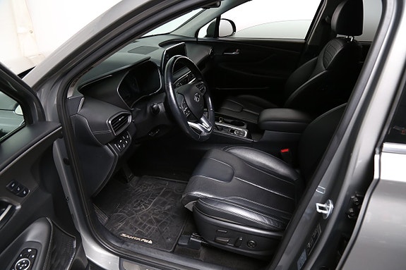 Hyundai Santa Fe 22 of 30