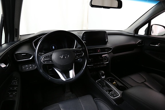 Hyundai Santa Fe 17 of 30