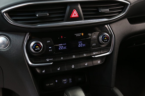 Hyundai Santa Fe 24 of 30