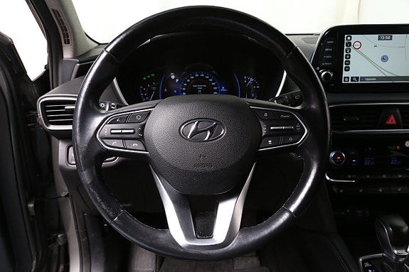 Hyundai Santa Fe 28 of 30