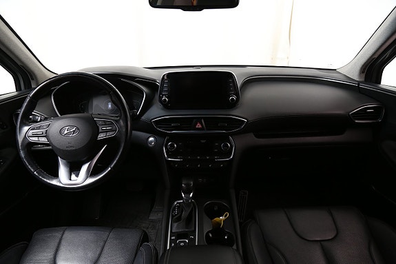 Hyundai Santa Fe 14 of 30