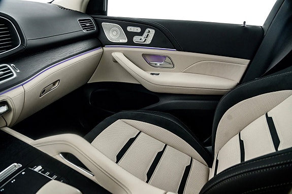 Mercedes-Benz GLE53 22 of 30