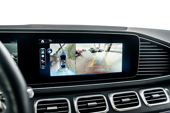 Mercedes-Benz GLE53 20 of 30