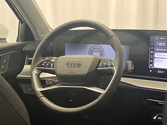 Audi Q3 12 of 14