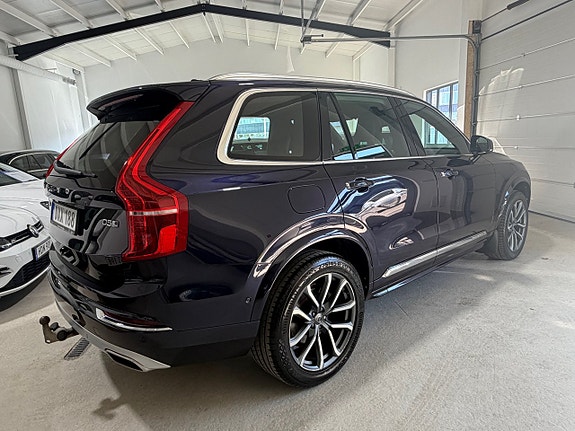 Volvo XC90 13 of 13
