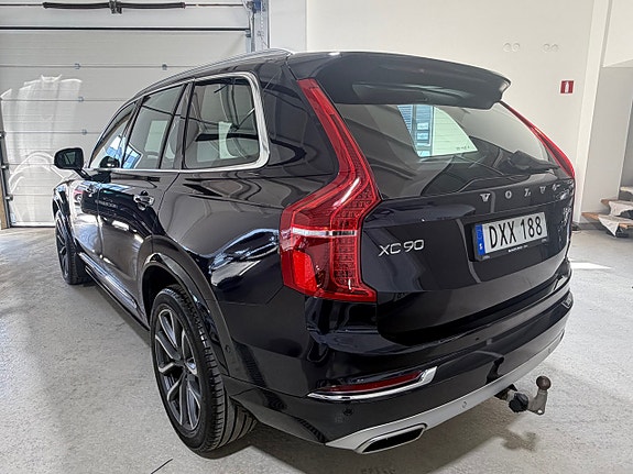 Volvo XC90 12 of 13