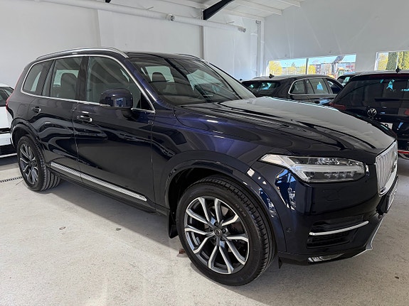 Volvo XC90 3 of 13