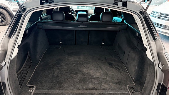 Mercedes-Benz E220 d 15 of 18
