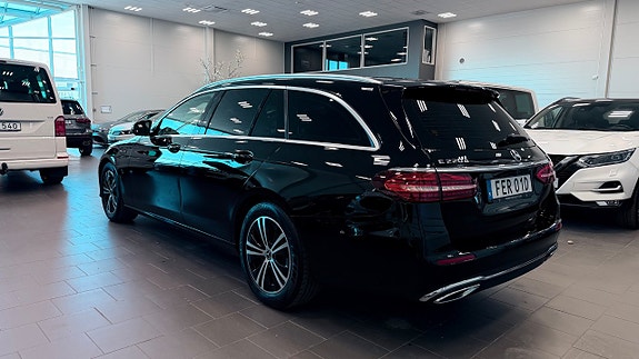 Mercedes-Benz E220 d 6 of 18