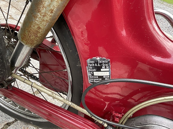 Puch 3 of 4