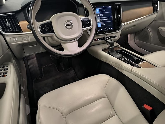 Volvo V90 7 of 10