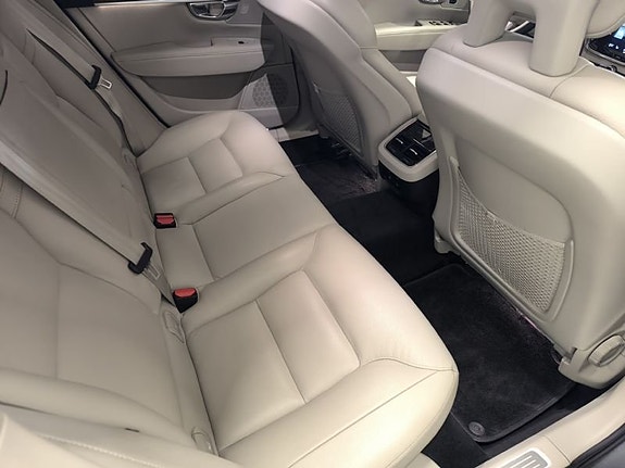 Volvo V90 9 of 10