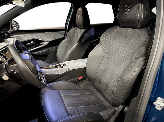 Peugeot 3008 4 of 5