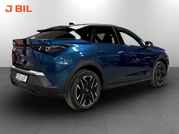 Peugeot 3008 3 of 5