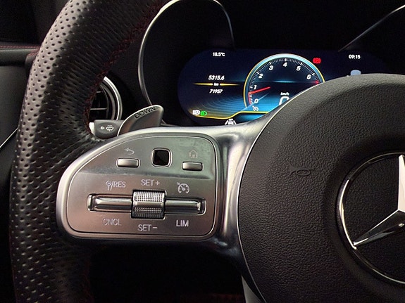 Mercedes-Benz GLC43 16 of 30