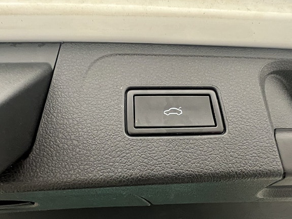 Volkswagen Passat 29 of 30