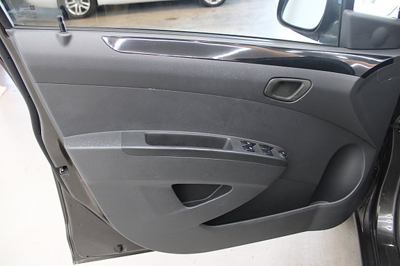 Chevrolet Spark 7 of 11