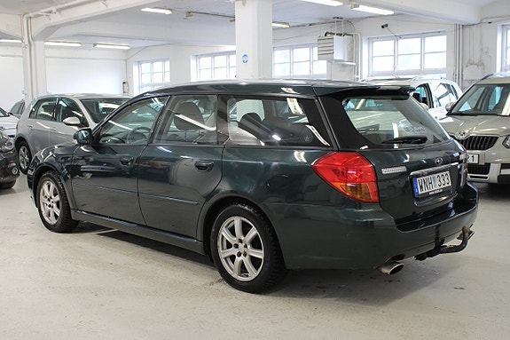 Subaru Legacy 11 of 13