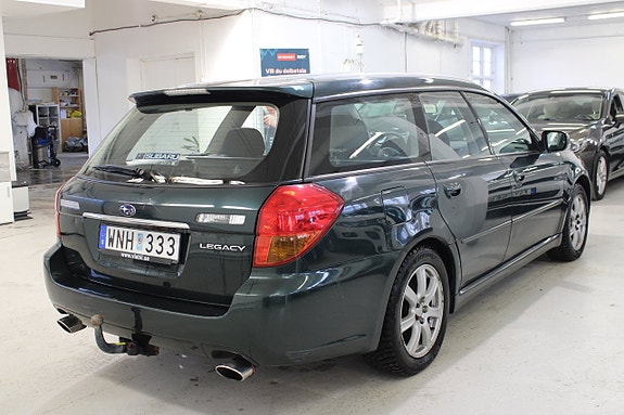 Subaru Legacy 13 of 13