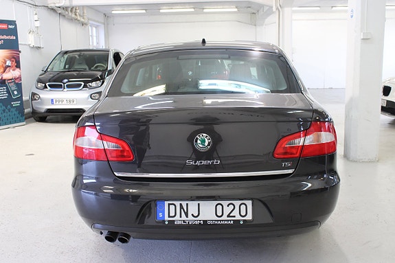 Skoda Superb 12 of 13