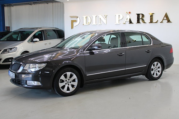 Skoda Superb 3 of 5