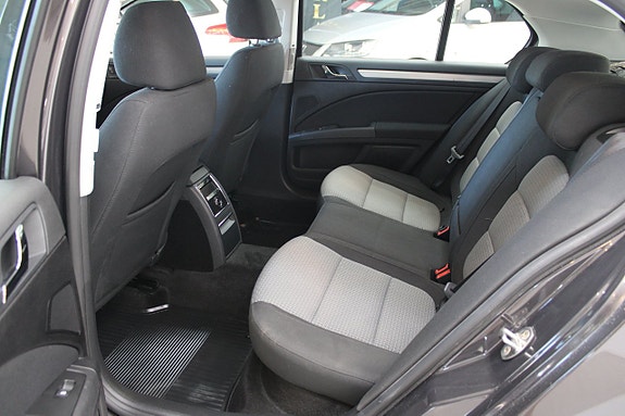 Skoda Superb 10 of 12