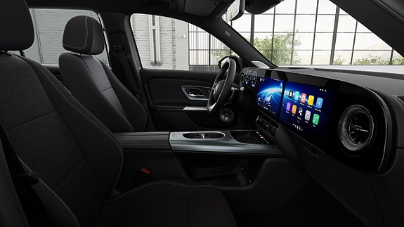 Mercedes-Benz GLB350 7 of 10