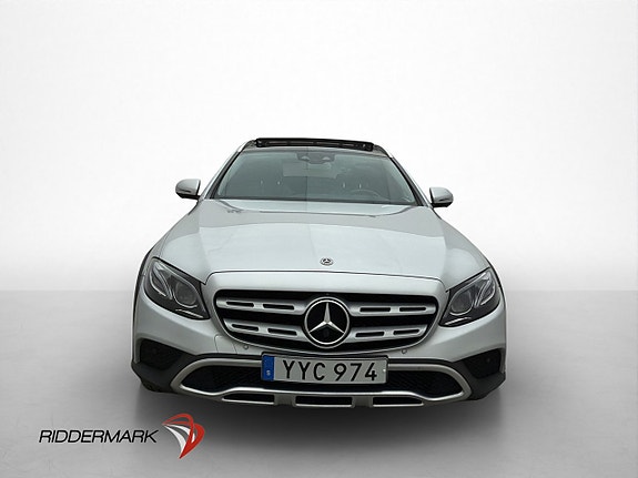 Mercedes-Benz E220 d 3 of 5