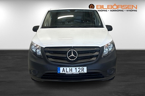 Mercedes-Benz Vito 111 2 of 5