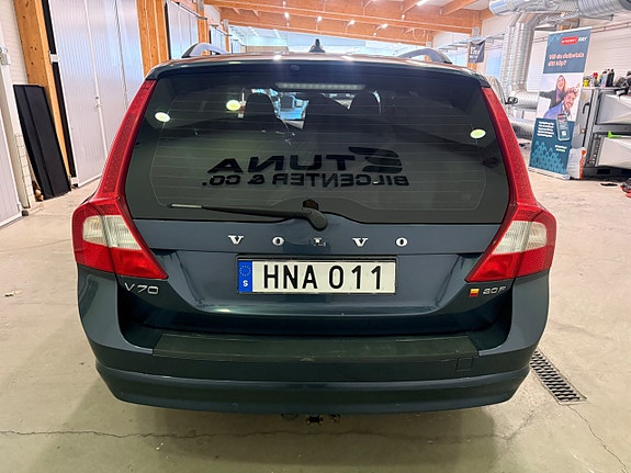 Volvo V70 13 of 15