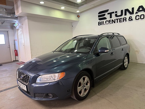Volvo V70 4 of 5