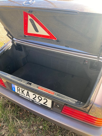 Mercedes-Benz SL300 7 of 11