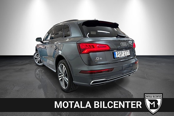 Audi Q5 4 of 5