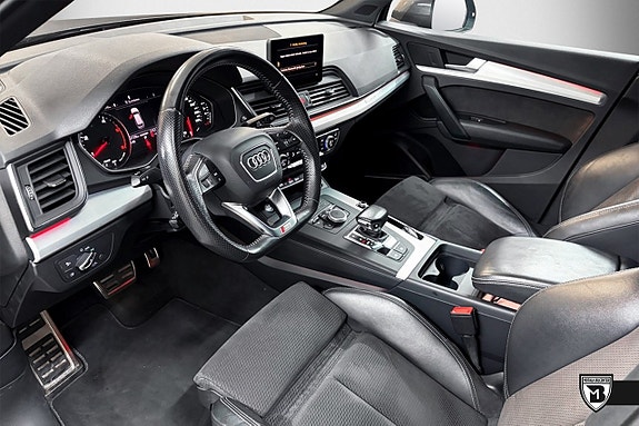 Audi Q5 7 of 16