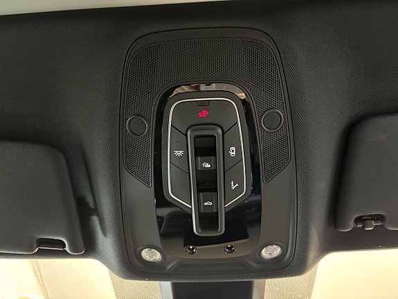 Audi Q5 10 of 16