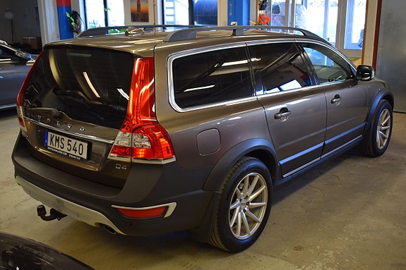 Volvo XC70 5 of 18