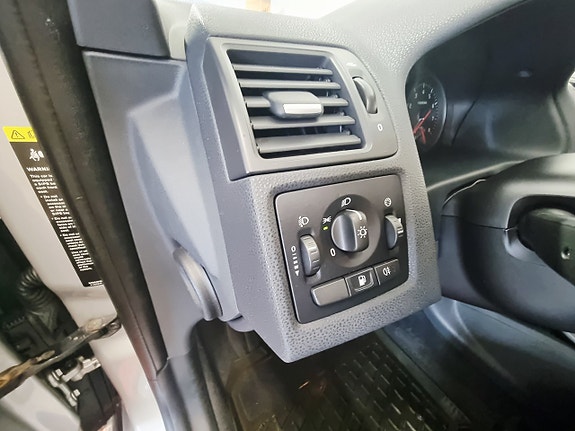 Volvo S40 13 of 23
