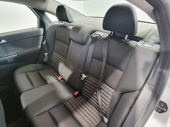 Volvo S40 9 of 23