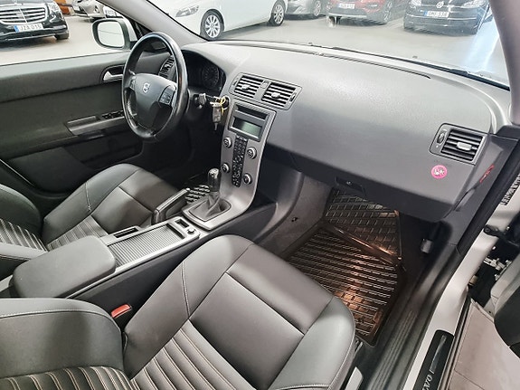 Volvo S40 17 of 23