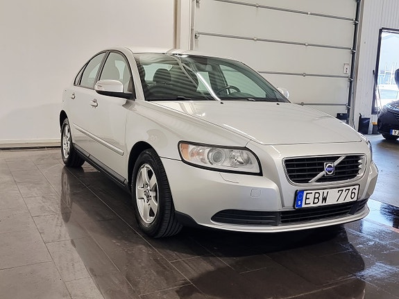 Volvo S40 4 of 23