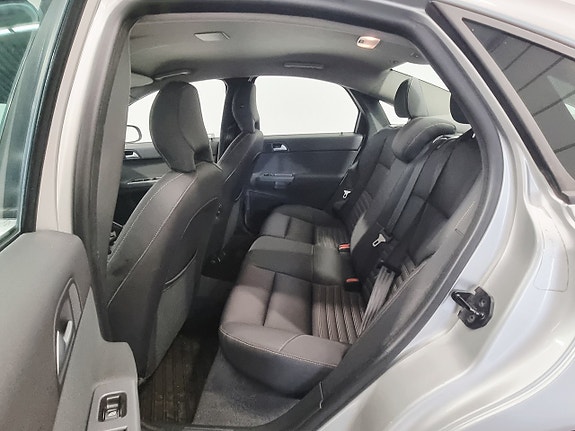 Volvo S40 8 of 23