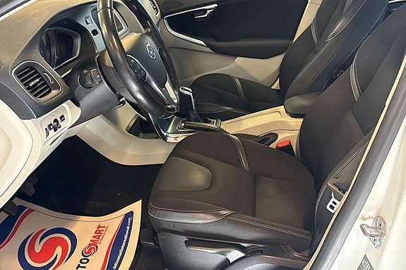 Volvo V40 6 of 9