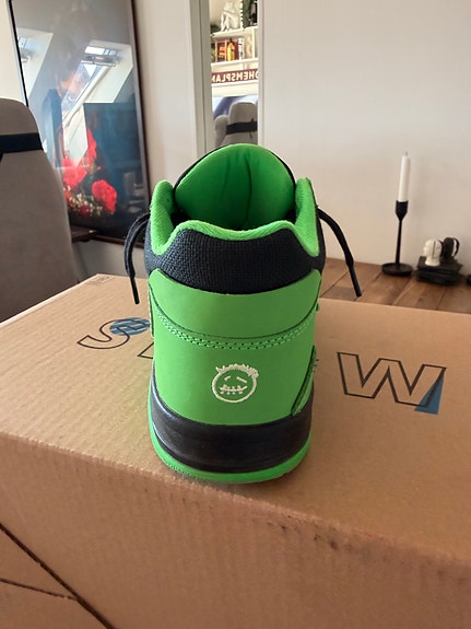 Product image 3 of 6