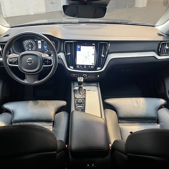 Volvo V60 9 of 14