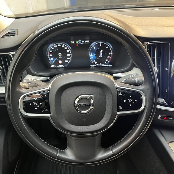 Volvo V60 10 of 14