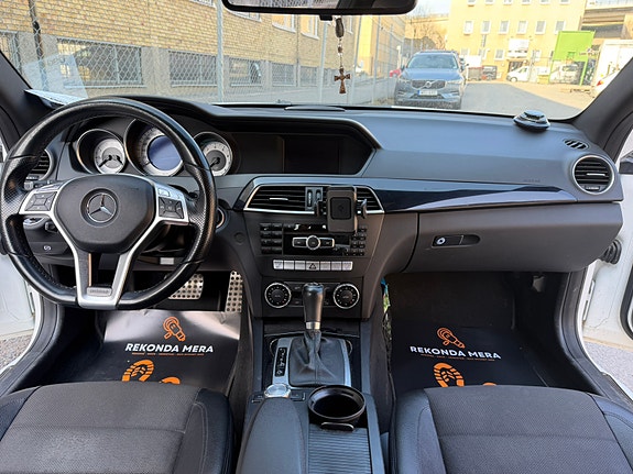 Mercedes-Benz C180 5 of 5