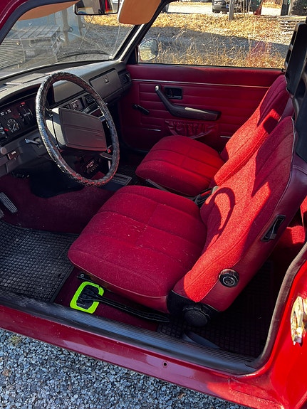 Volvo 242 7 of 17