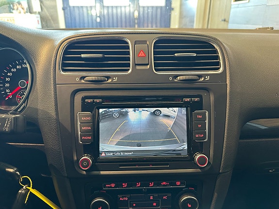 Volkswagen Golf VI 14 of 22